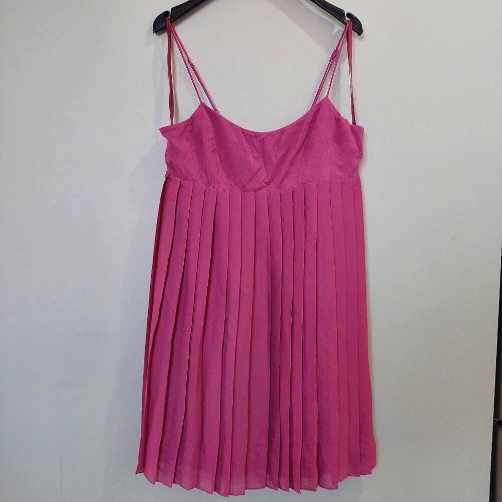 BCBGeneration Pink/Peach Babydoll Strappy Pleated Mini Dress, Size M